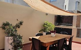 Cómodo departamento en Nueva Córdoba con amplia terraza y asador privado